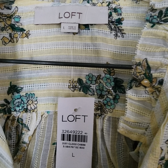NWT LOFT Bouquet Pintucked Tie Neck Blouse - Picture 4 of 7